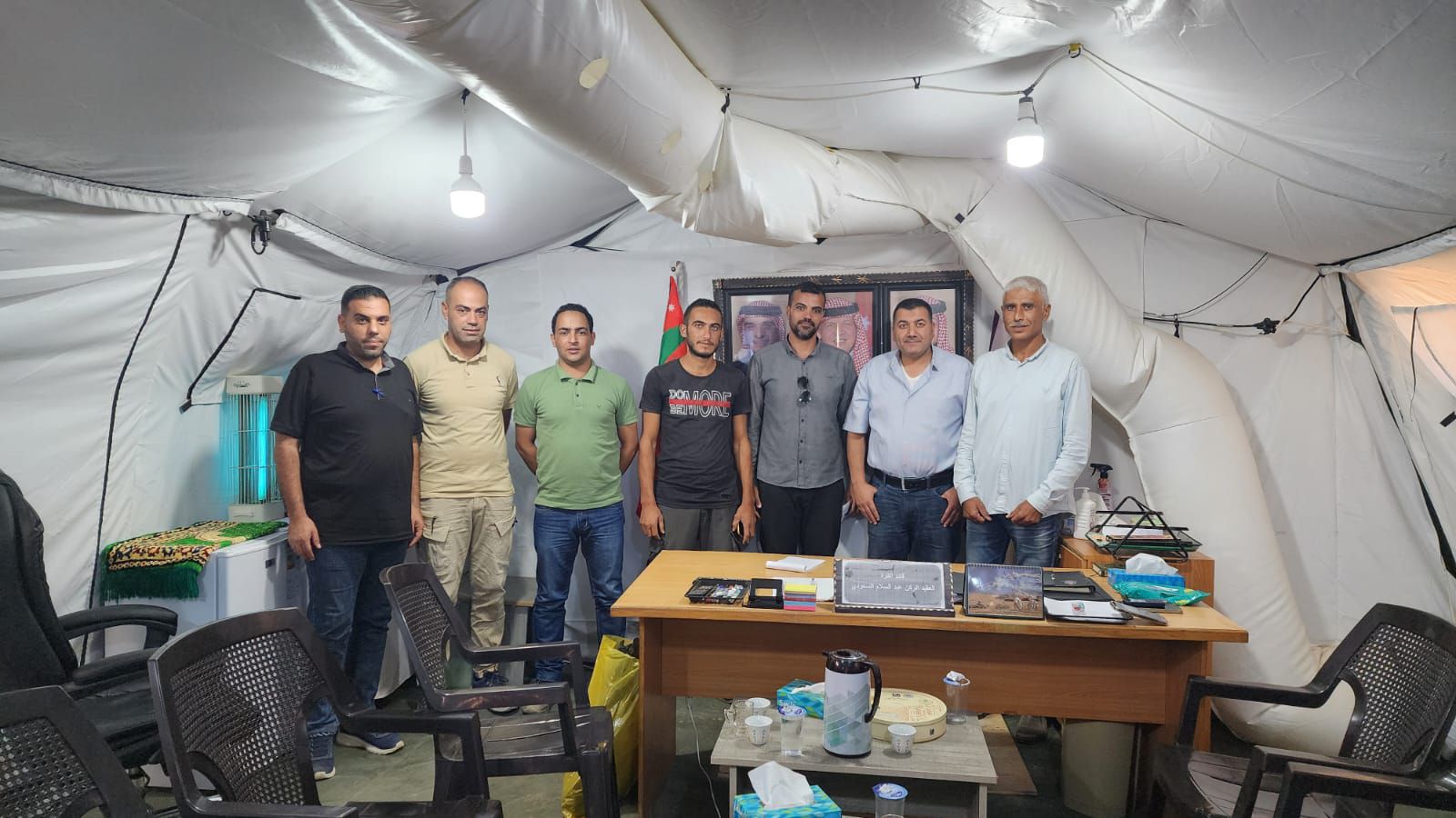 قامت شركة توزيع الكهرباء بتقديم مجموعة من المواد الكهربائية اللازمة لعملية التأريض للمستشفى الميداني الأردني جنوب قطاع غزة